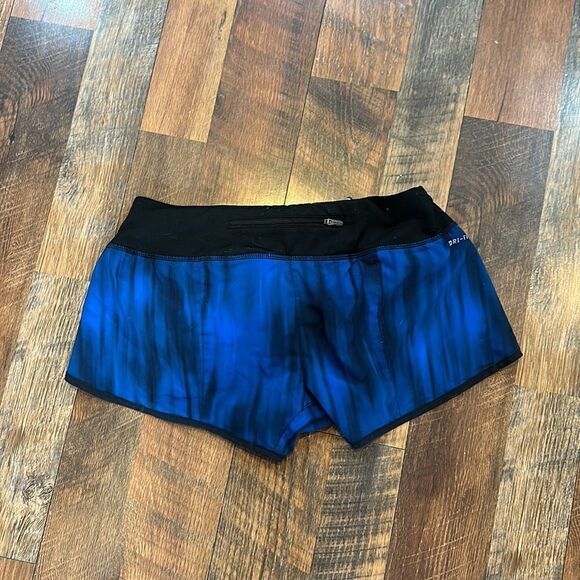 Nike shorts S (5250B) - Picture 2 of 6